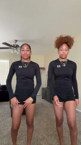 A post by @zaii623 on TikTok caption: take it to the top for me 😂 #fypシ #fyppppppppppppppppppppppp #twins @omgzairaa 