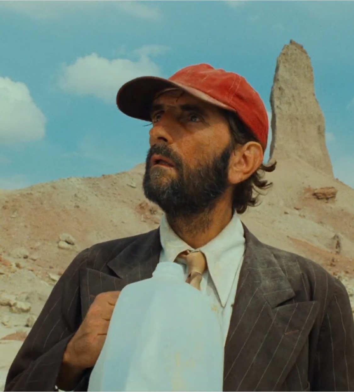 A post by @lesyeuxdufilm on TikTok caption: Paris, Texas (1984) dir. Wim Wenders #cinema #film #fyp #movieedit #edit #letterboxd #paristexas 