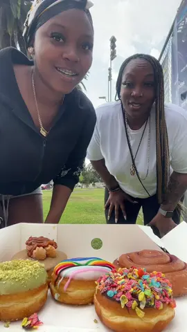A post by @beautifulplum on TikTok caption: Yea niya was cheating always and forever 💯😂😂😂 Randy’s donuts 🔥🔥 #viral #rockpaperscissors #foryoupage #viralvideos #challenge #foryou #foryoupageofficiall #niya #msfyatee 