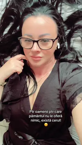 A post by @gabrielaflo15 on TikTok caption: #gabrielaflo❤️ #saajungapeforyou🙏❤ #strongwoman💪🏼 #🇹🇩🇩🇪 #fyptiktok #fypシ゚viral🖤tiktok☆♡🦋myvideo 