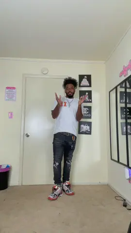 A post by @officialgsmooth on TikTok caption: fan favorite 😮‍💨 (Dc: 🙋🏾‍♂️) hit this and tag me🔥‼️ @ilovejrny #fyp #foryou #viral #california 