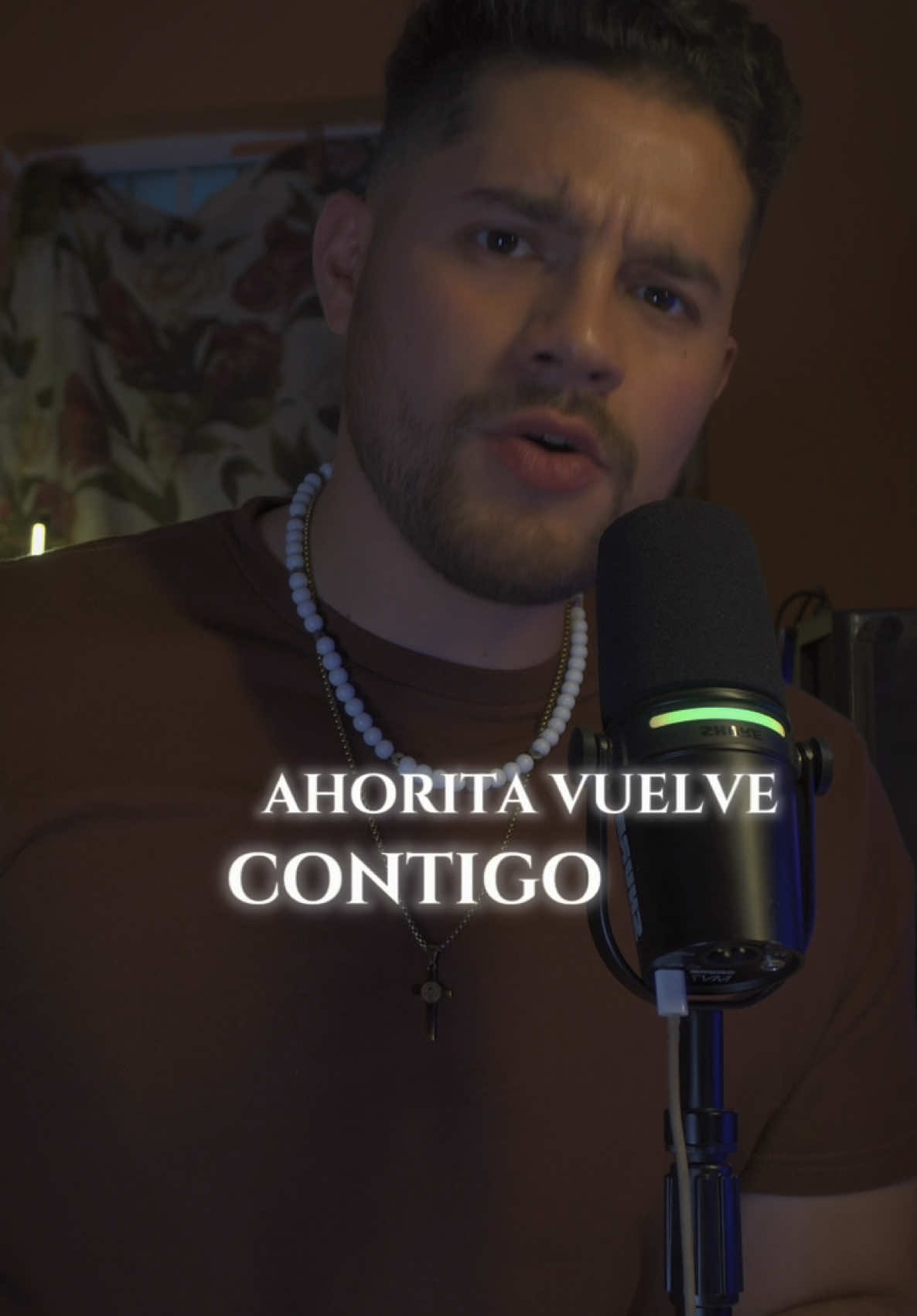 A post by @soyalbertopreciado on TikTok caption: No vuelvas con el por qué te hará lo mismo 