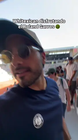 A post by @esteban_said on TikTok caption: Ahh me urgía el Roland- 🤧💙🇫🇷 #parodia #comedia #whitexican #france #rolandgarros #stevemirrey