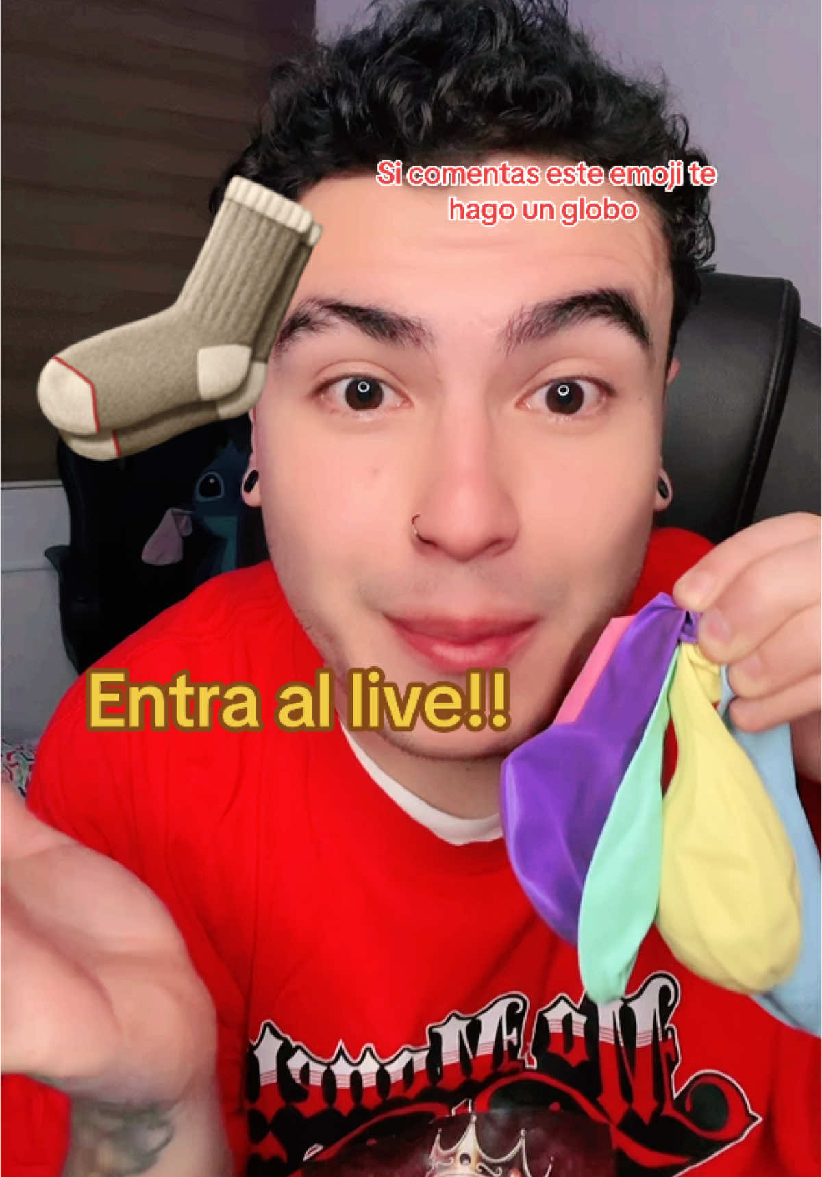 A post by @jorgesalazaryt on TikTok caption: Entra al live!! Alguien quiere un globo con su nombre ? ✍️🎈