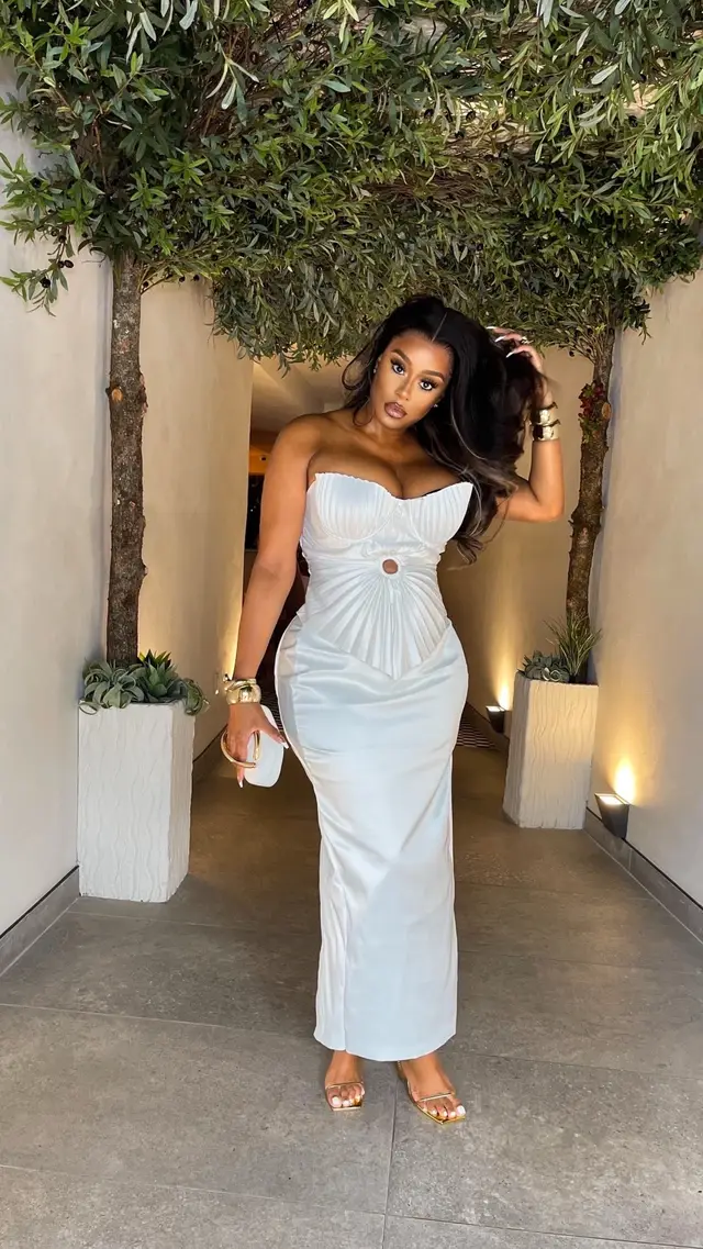 A post by @therealbeautymia on TikTok caption: Birthday recap 🎂🎊 . . 👗Outfit | 💍 Accessories @Fashion Nova   👛 Clutch @Amazon Fashion  💇🏽‍♀️ Install @Beyondfabmo  #birthday #fashionnova #fyp #birthdayoutfit 