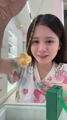 A post by @siliqueenofficial on TikTok caption: @Zera Ganda pala personal more gold pa this year! 