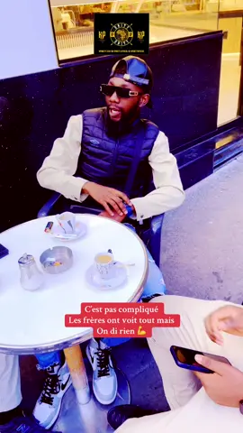 A post by @ on TikTok caption: #sonikarahoroyaharu🇲🇷🇬🇲🇸🇳🇲🇱 #soninkara🇸🇳🇲🇱🇲🇷🇬🇲🇬🇳 #malitiktok🇲🇱 #itraore895 @KP UNITY® @waralafia1 😎😎