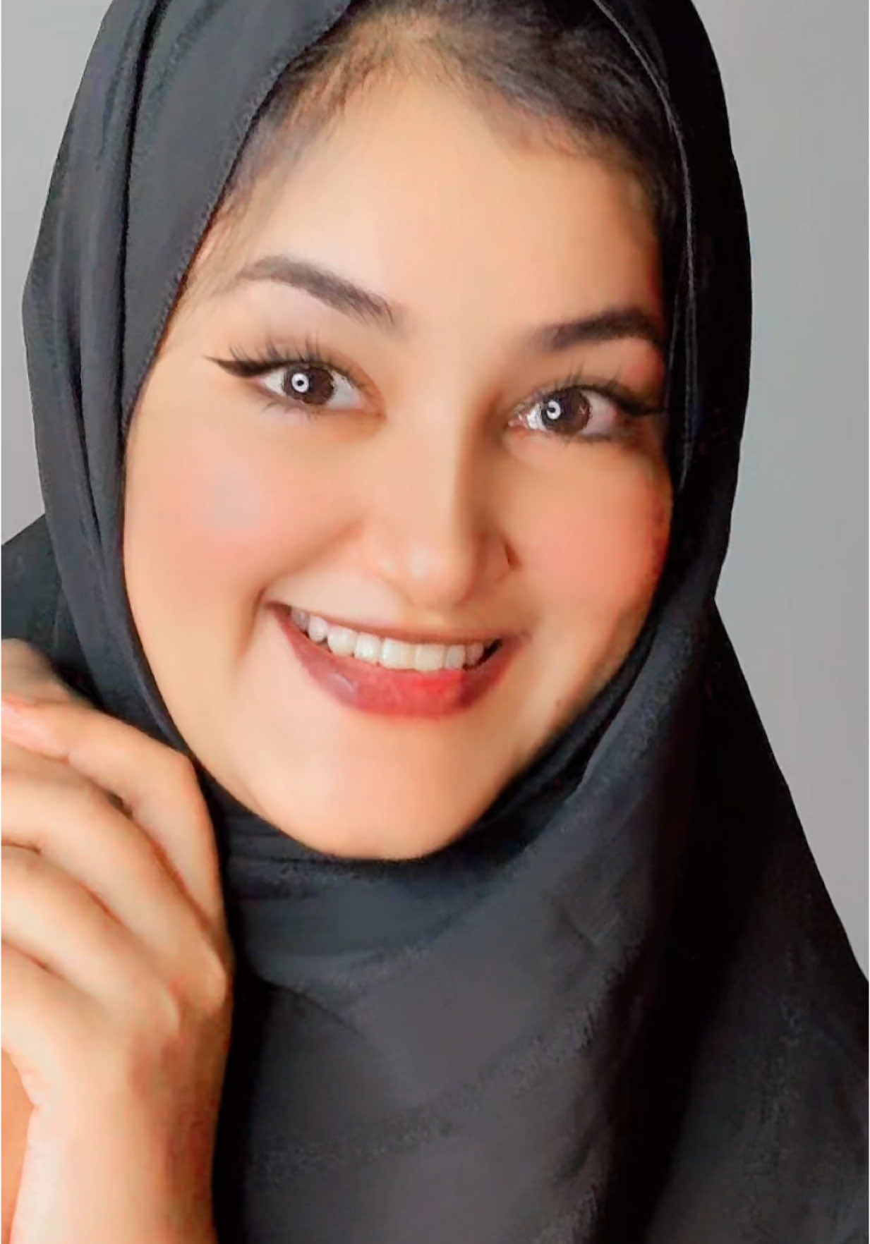 A post by @shamima_afrinomi on TikTok caption: এই সূরাটার নাম কি বলতে হবে 😊