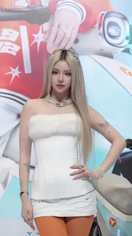 A post by @ciin on TikTok caption: Xe xinh xập xình sập sàn  🫶💓 #yadeavietnam #yadeavietnamxsoobin #lamchutuonglai
