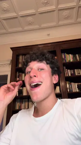 A post by @greg_fountaine on TikTok caption: Luv mi some Ella✨ #fyp #music #perte #parati 