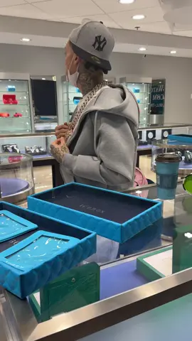 A post by @icebox on TikTok caption: Who is this? 👀 Hint it’s his birthday today! 📲💎