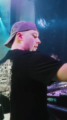 A post by @tiefundton on TikTok caption: Danke @horizon_track_days für die Einladung 🚗🔊 Habe gehört, dass Sputnik wird aufgenommen…wollen wir es dann raushauen?🔥 20:15 ist die Vollversion auf Youtube!🖤