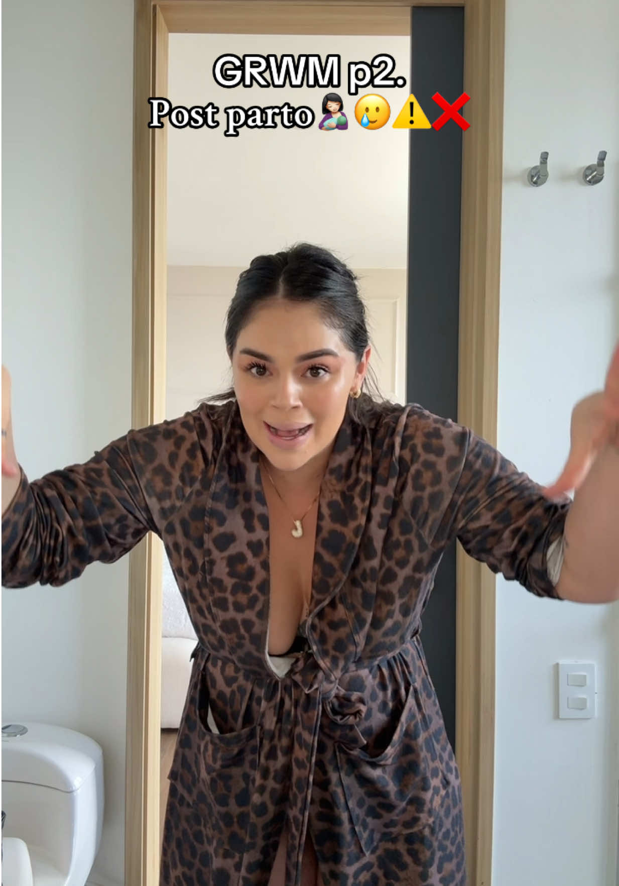A post by @la_seguraa on TikTok caption: GRWM p2. Las que llegaron hasta este video comenten que las leo👀🥹🩷 #fyp #lasegura #fyi #videoviral #tendencia #pregnant #embarazo #postparto #mamá #grwm 