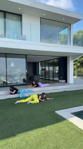 A post by @salxmunoz on TikTok caption: rock your bodyy #senorahouse 
