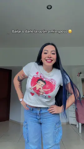 A post by @karenbustillosg on TikTok caption: Ya saben la respuesta 🫢