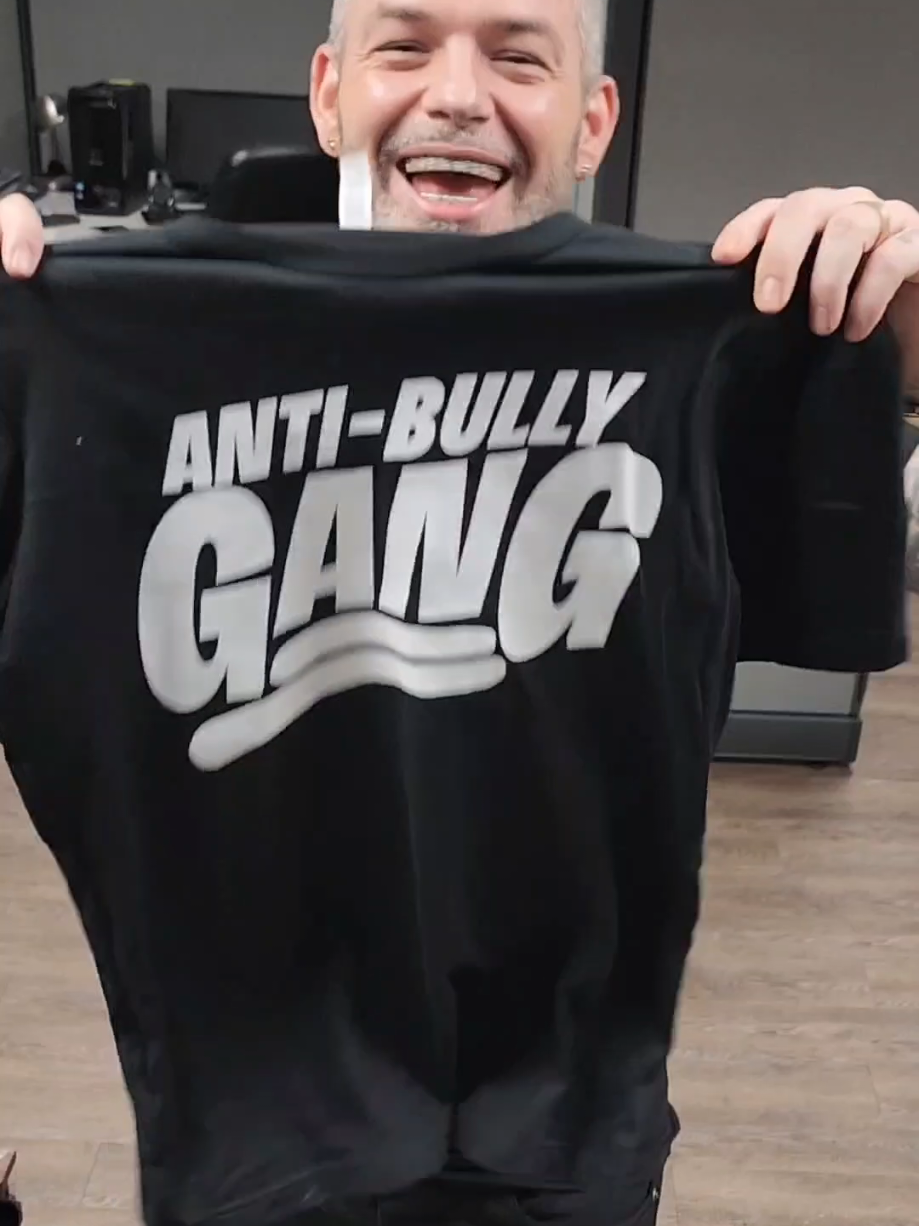 A post by @kingkylelee210 on TikTok caption: antibullygang.com
