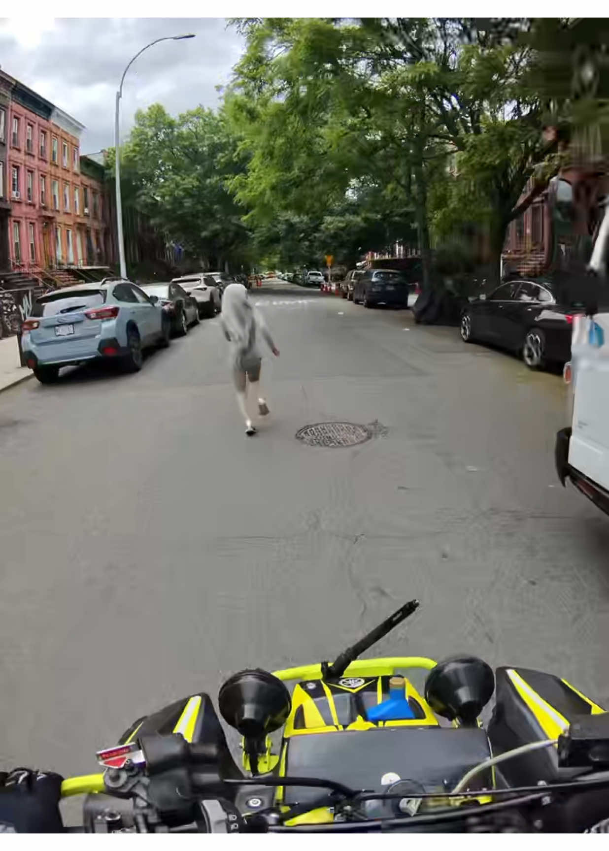 A post by @lolabrooke5 on TikTok caption: Fast af boyyy🏃🏽‍♀️💨 who wanna race me? #lolabrooke #fyp 