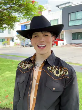 A post by @soyeddieschobert6 on TikTok caption: EDDIE VAQUERO 🤠 