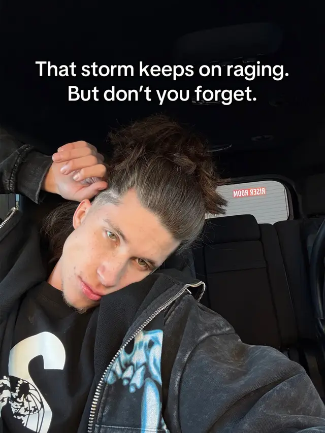 A post by @j2krisp on TikTok caption: 💫💫💫