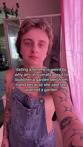 A post by @stapleyourmouthshut on TikTok caption: i love her so much and pretty sure i have sun poisoning now but worth it cuz her smile will cure me🤘🏼