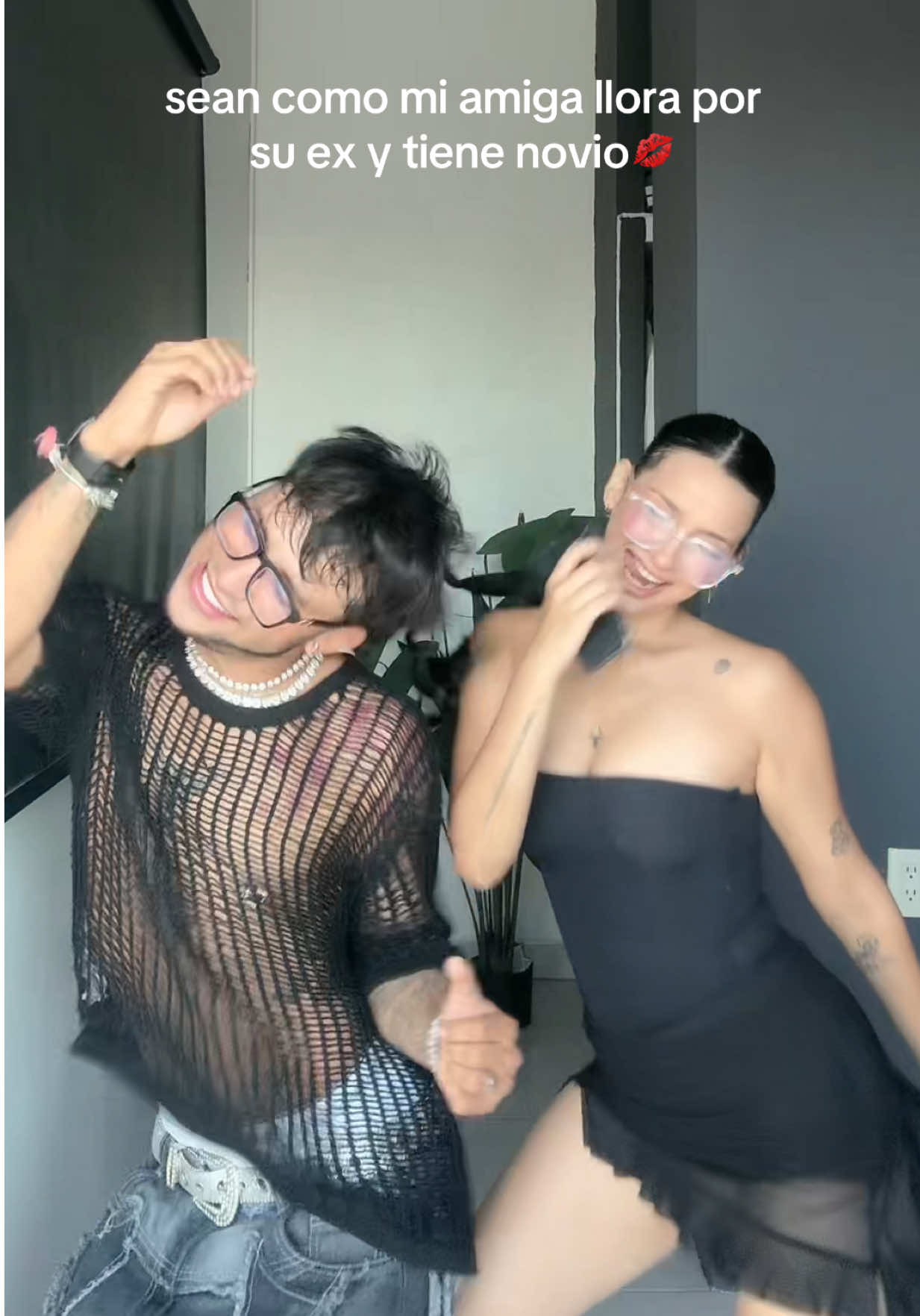 A post by @elrodcontreras on TikTok caption: @esmebaby 