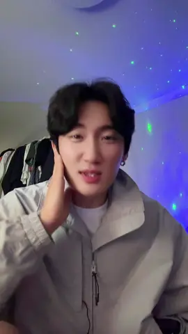 A post by @nobitajunn on TikTok caption: 2년만이구나 욕도 모르고 크게 외쳤던 노래 🤣🗣️ Va fannnn xxxx #fypシ゚viral🖤tiktok #fypシ゚ #케미캐스트 #tu #🗣️ 