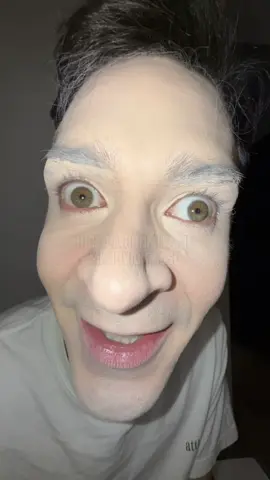 A post by @andresgjohnson on TikTok caption: #varianteia viva la familia tradicional 