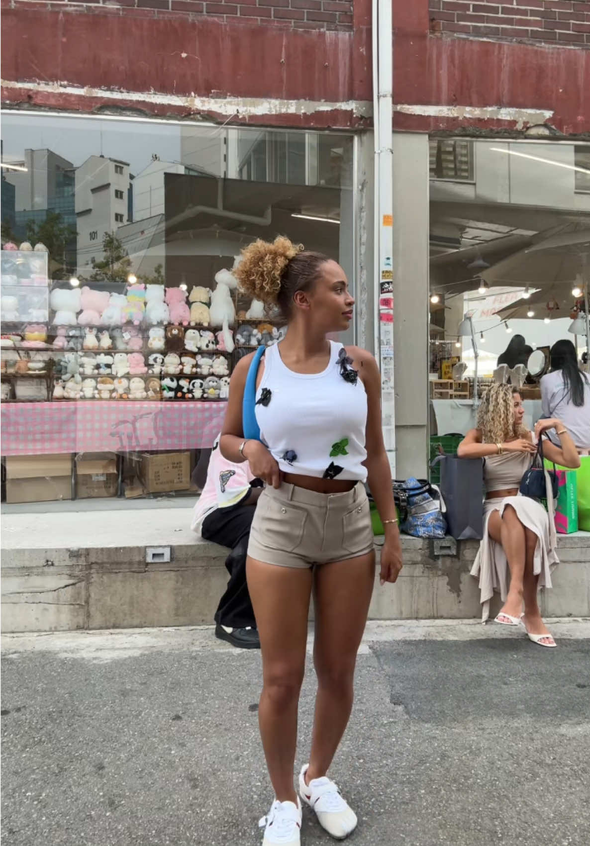 A post by @paolalct on TikTok caption: seoul bebe