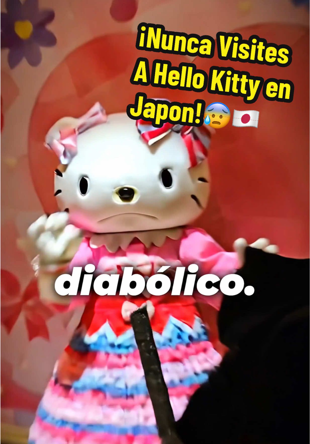 A post by @oscaramau3 on TikTok caption: 🚨PORFAVOR🚨¡No entres a este lugar si vienes a Japón! 😰🇯🇵 #otakulife #oniichan #japan #terror #paranormal #hellokitty #miedo #humor 