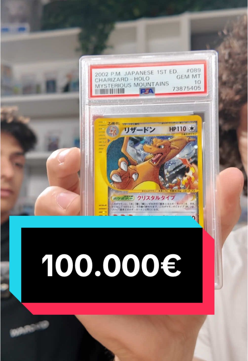 A post by @warcardshop on TikTok caption: Mica male per 10 carte🤭 #Pokemon #charizard #rich 