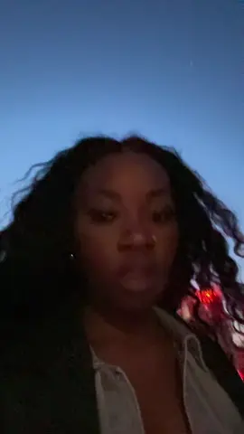 A post by @amiinatoxxspam on TikTok caption: Bon, j’ai décidé de vous mettre plein de petites vidéos de moi, ici ça sera un peu notre Story privée les filles 😇