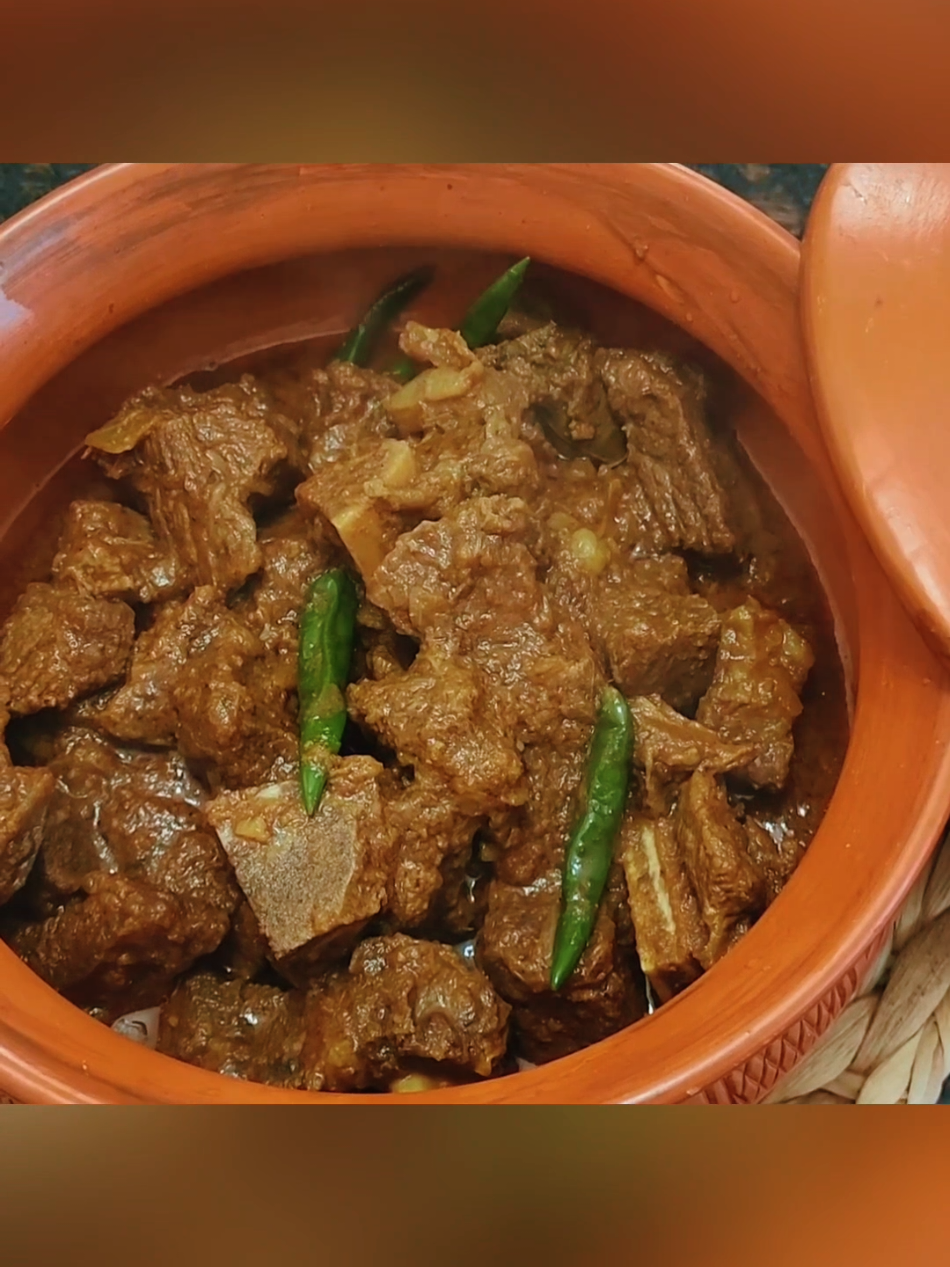 A post by @wahidastinyworld on TikTok caption: কোরবানী ঈদ স্পেশাল মাংস ভুনা ! #fypシ #tiktokviral #fypage #tiktok #foryoupage #বাংলাদেশ #বাংলাদেশী_টিক_টক #usa🇺🇸 #beefcurr#eidrecipes 