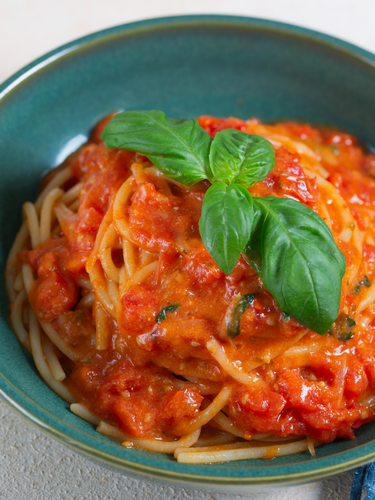 A post by @giallolovesitaly on TikTok caption: 🍅 Triple the tomatoes, triple the flavor!😋 This Three-Tomato Spaghetti brings together roasted cherry, San Marzano, and blanched Piccadilly tomatoes for a burst of summer on your plate🍝❤️ @sebastian_fitarau Ingredients: 11 oz (320 g) spaghetti 2 cups (300 g) cherry tomatoes 2 cups (300 g) Piccadilly tomatoes 1⅓ cups (200 g) San Marzano tomatoes 3 tablespoons (40 g) shallot, finely chopped 4 sprigs dried oregano 4 leaves fresh basil 2 teaspoons of sugar Salt, to taste  Extra virgin olive oil, to taste  Parmigiano Reggiano DOP, to taste #giallolovesitaly #pasta #tomatoes #foodtok