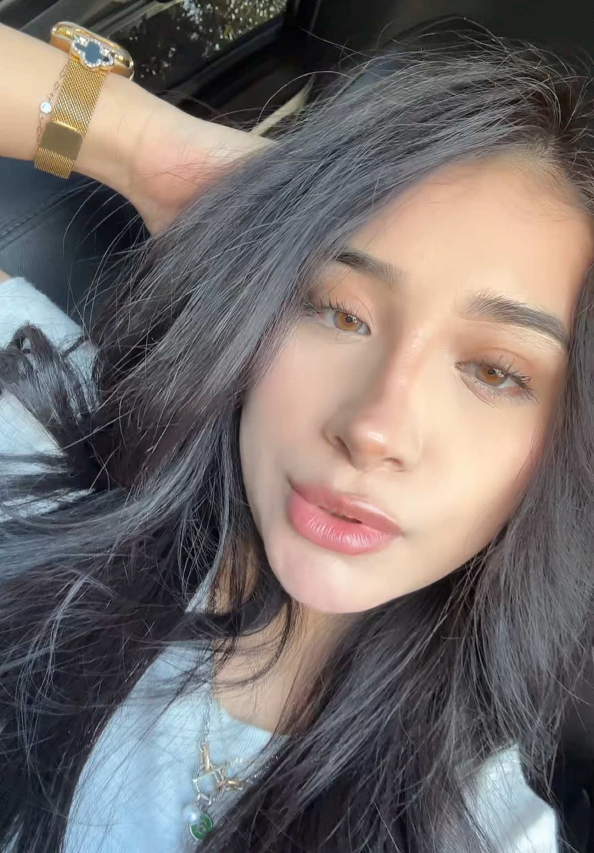 A post by @_adamarisaguirre on TikTok caption: #fyp #trending 