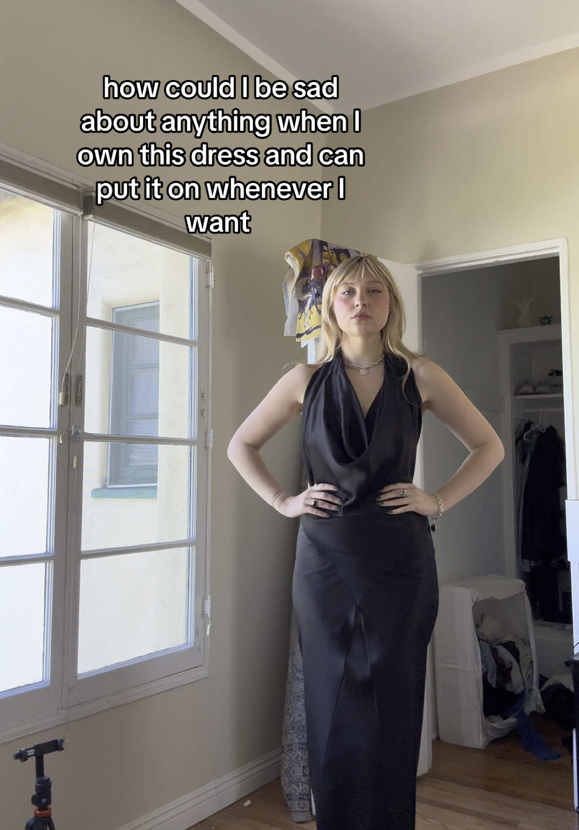 A post by @caroraline on TikTok caption: i mean come on