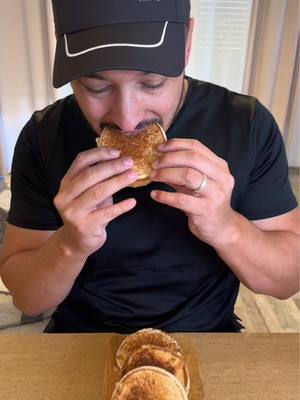 A post by @cestarpinbon on TikTok caption: Maintenant plus besoin d’aller chez mcdo tu peux faire tes croques monsieurs à la maison 😁 #recettes #ideerecette #recettesimple #recetterapide #recettefacile #recettefacileetrapide #recettesimpleetrapide #tiktokfood #cestarpinbon 