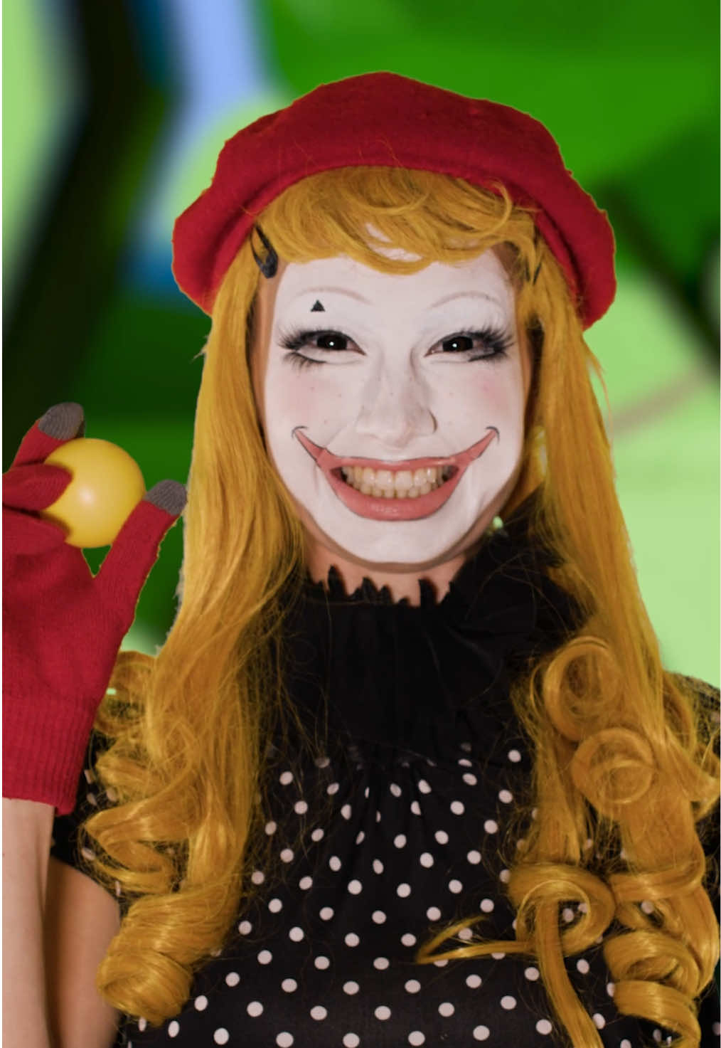 A post by @beeveekee on TikTok caption: Aol rlf ylttilyaz dvay zol’z aypka vu mvlnha #weirdcore #pov #fyp #acting 
