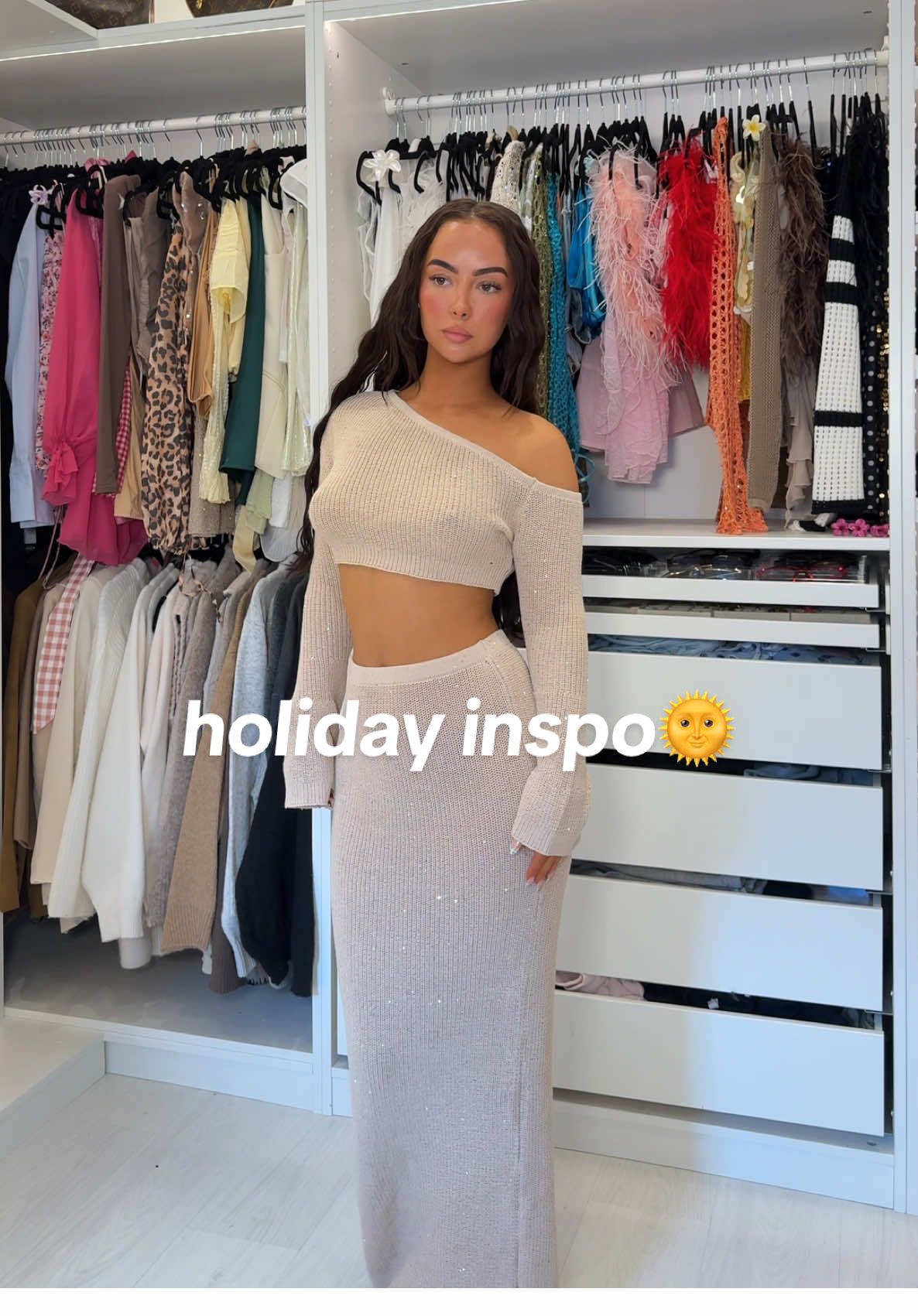 A post by @chynasolder on TikTok caption: little bit of holiday inspo🤭 #holidayinspo #ootd #outfits #summeroutfits #outfitinspo 