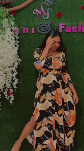 A post by @manishafashion2 on TikTok caption: 🖤