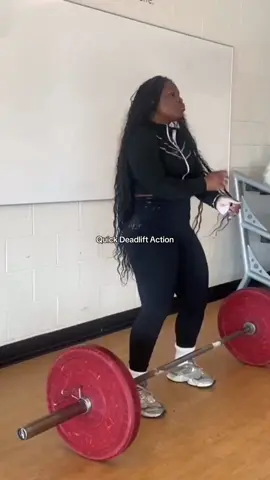 A post by @qdaedae on TikTok caption: Catch me with my deadlift action ❤️❤️💪🏾  #gymgirl #gymmotivation #gymtok #glutesworkout #girlswholift 