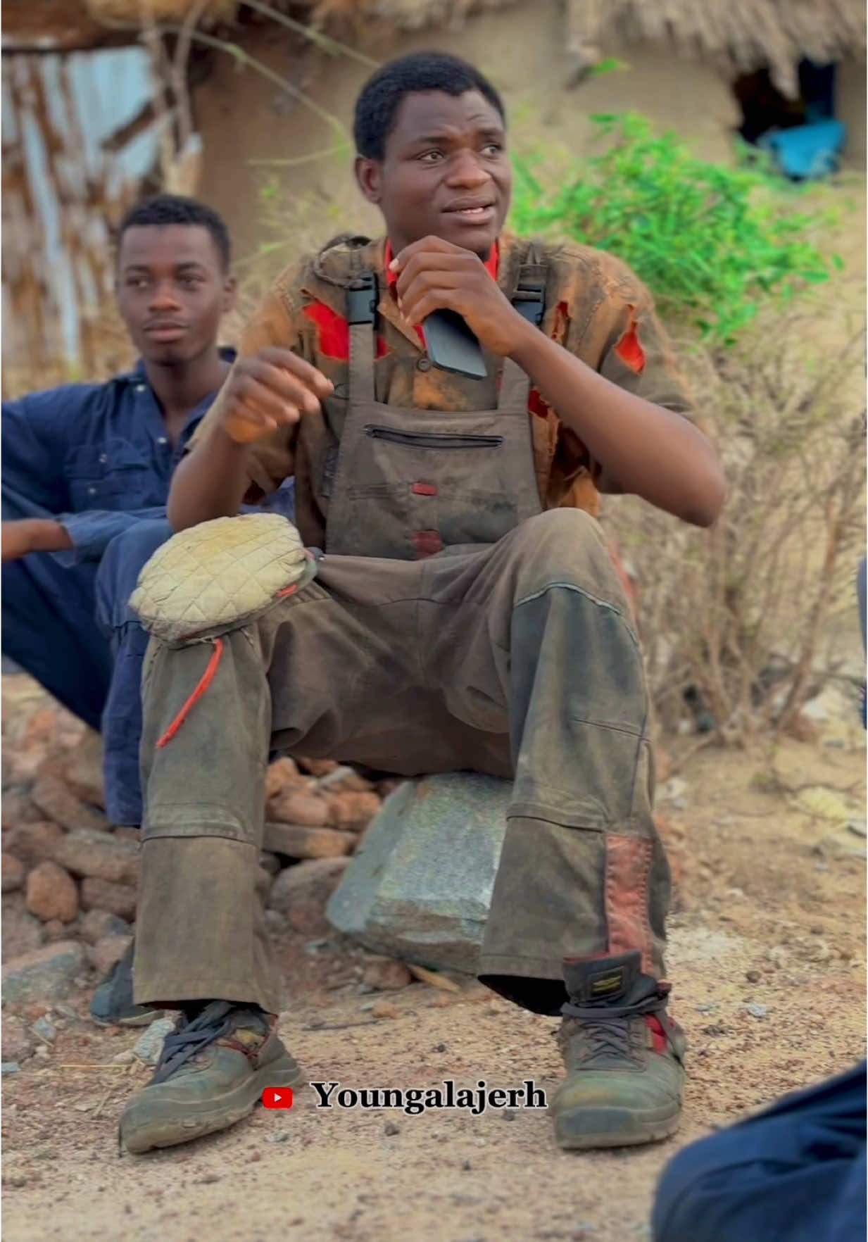 A post by @youngalajerh8 on TikTok caption: Beautiful Quran recitation 🙏🏼🥺🙇🏽‍♂️#allah #quran_alkarim #viralvideos #socialmedia #alhamdulillah @Youngalajerh @Youngalajerh zayn&style💸✨ 