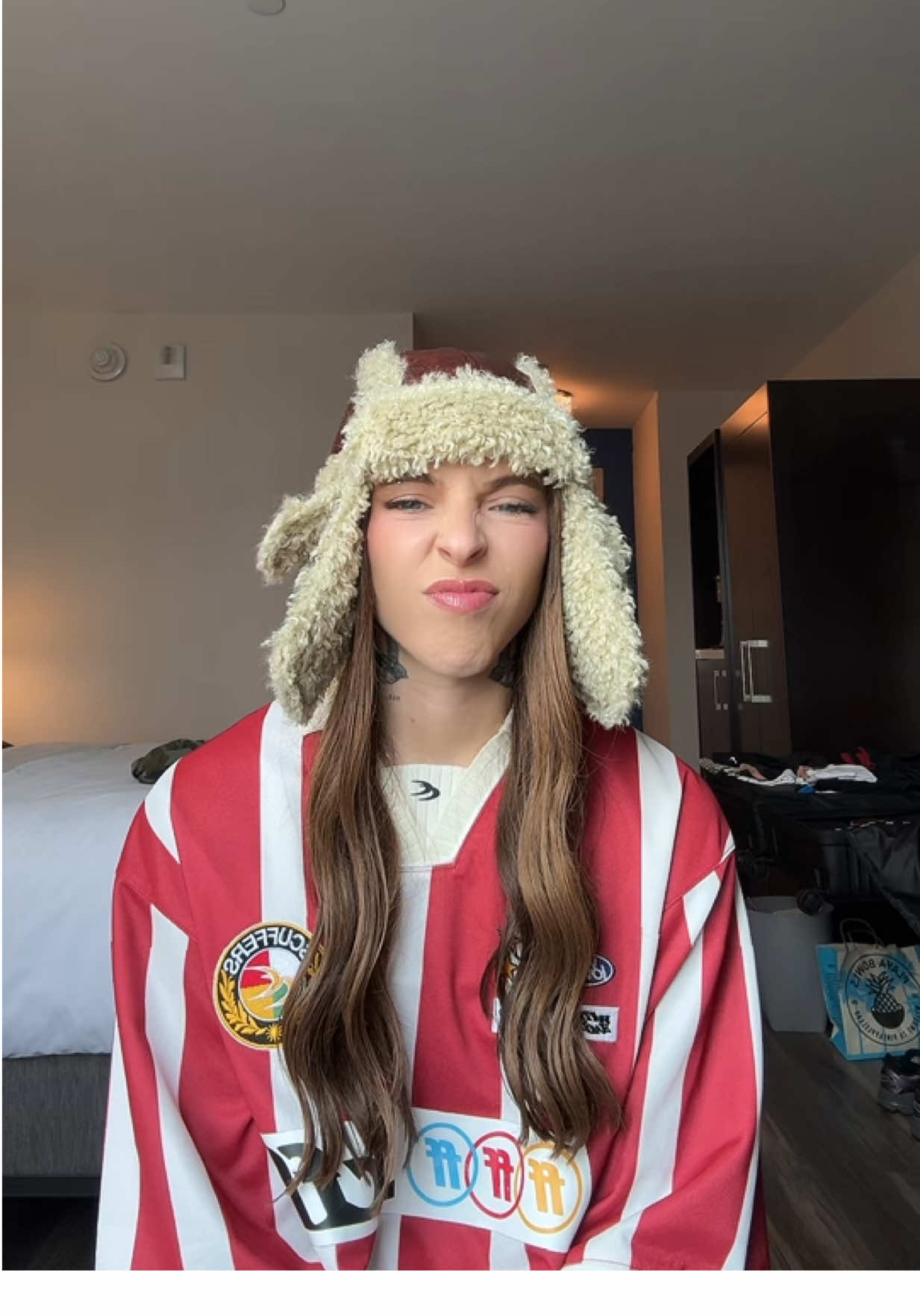 A post by @itsyoungmiko on TikTok caption: ❤️❤️❤️
