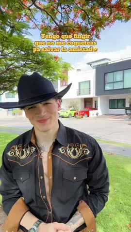 A post by @soyeddieschobert6 on TikTok caption: Jajajaja yo con mi realidad súper alterada jajajajaja 