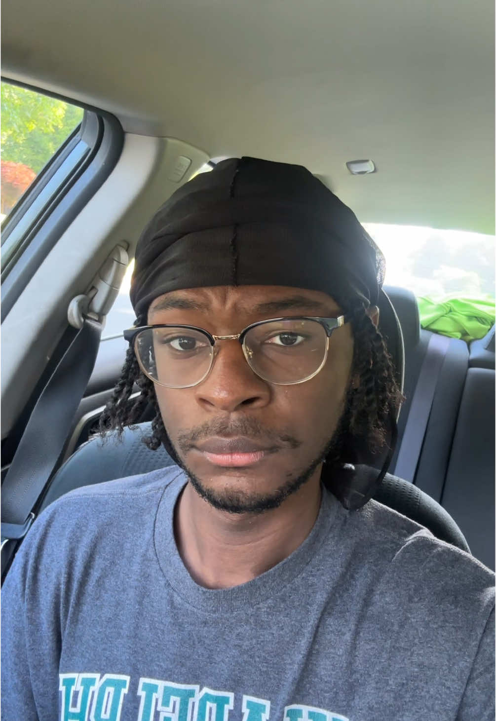 A post by @adbul_cisse on TikTok caption: Random compilation of videos. Here is a short version of Assumptions by Sam gellaitry though lol #felloff #falloff #beatbox #fnaf #assumptions 