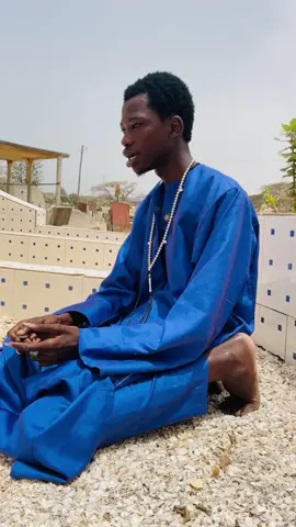 A post by @moustahine784611090 on TikTok caption: #senegalaise_tik_tok #moustahine46 #debloque #visibilité