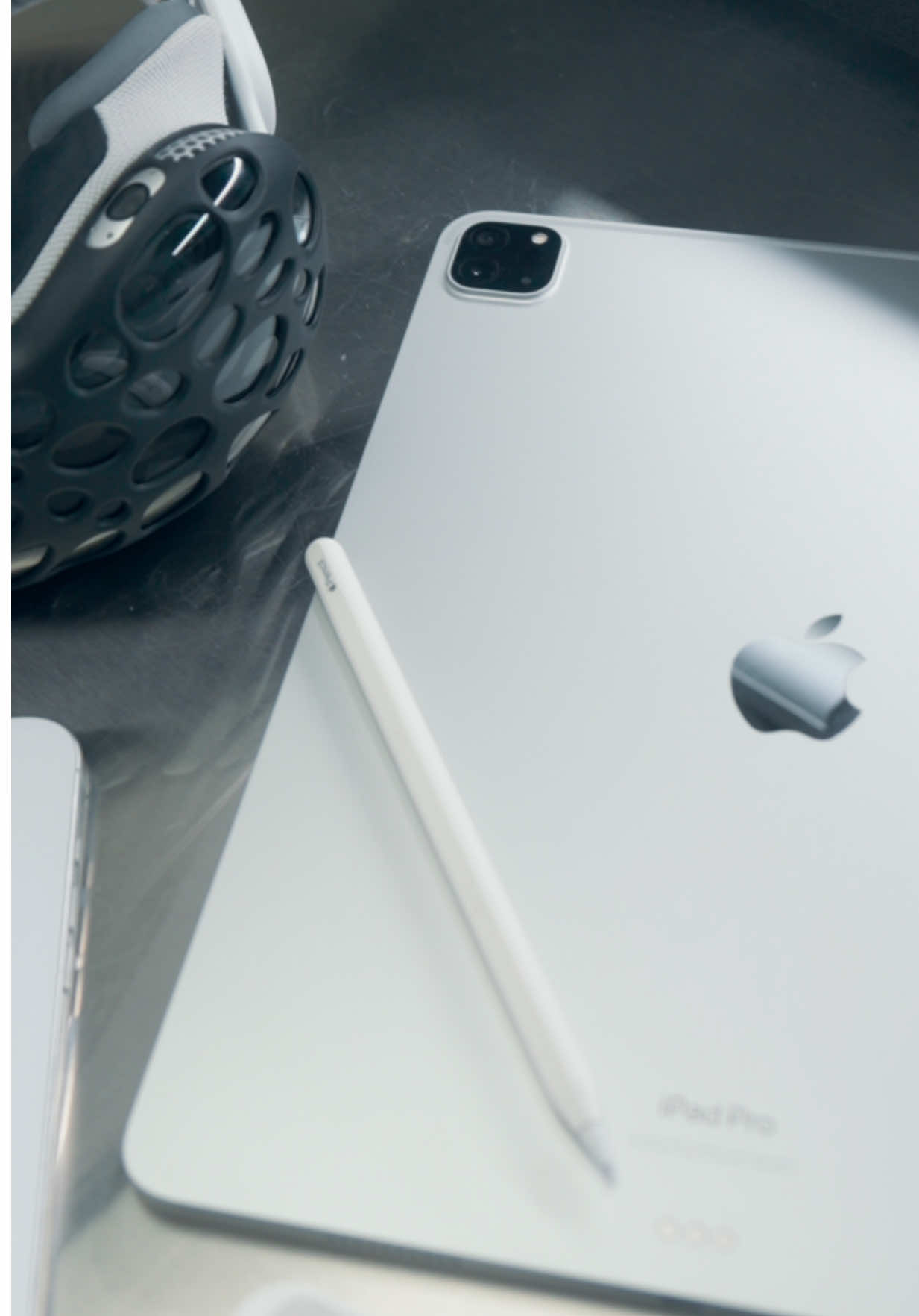 A post by @.mattykay on TikTok caption: @Parker Burton is an Apple hater. #apple #android #tech #mattykay 