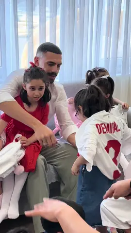 A post by @merihdemiral on TikTok caption: 🇹🇷❤️
