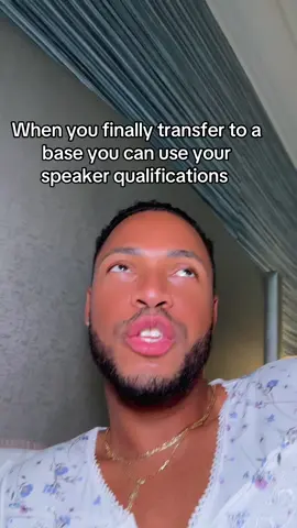 A post by @geonce_ on TikTok caption: Welcome to New York ! #flightattendant #travel #fypシ #fyp #cabincrewlife #airport #airport #flightattendantlife #cabincrew #trending #