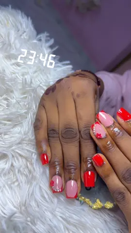 A post by @sandybbeuh on TikTok caption: Sandy institut ❤️