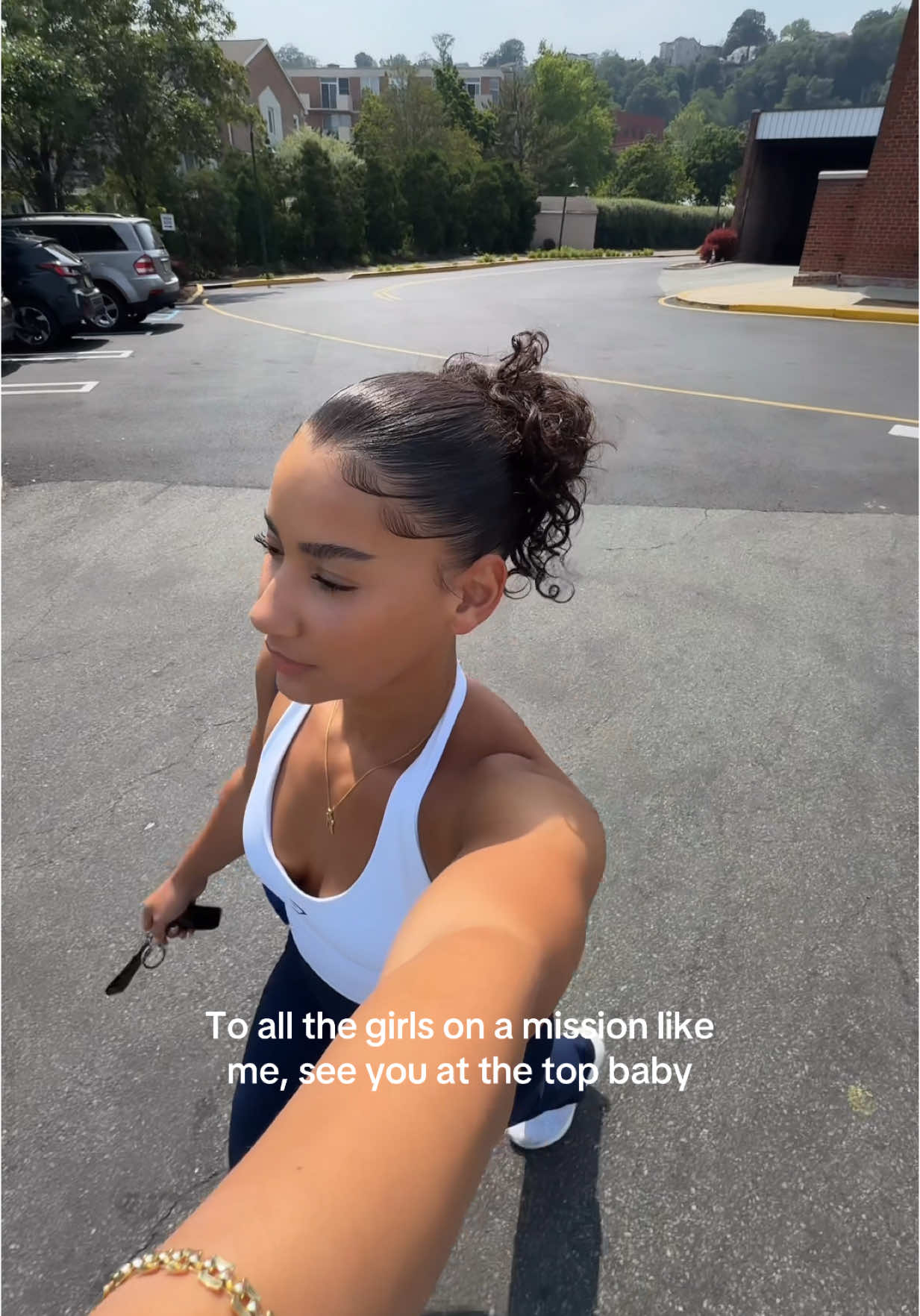 A post by @analiscruzx on TikTok caption: Wishing you nothing but love, success, peace, and happiness💕 